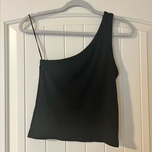 black one shoulder crop top